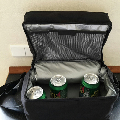 Black 600D polyester outdoor cooler bag for 6 cans